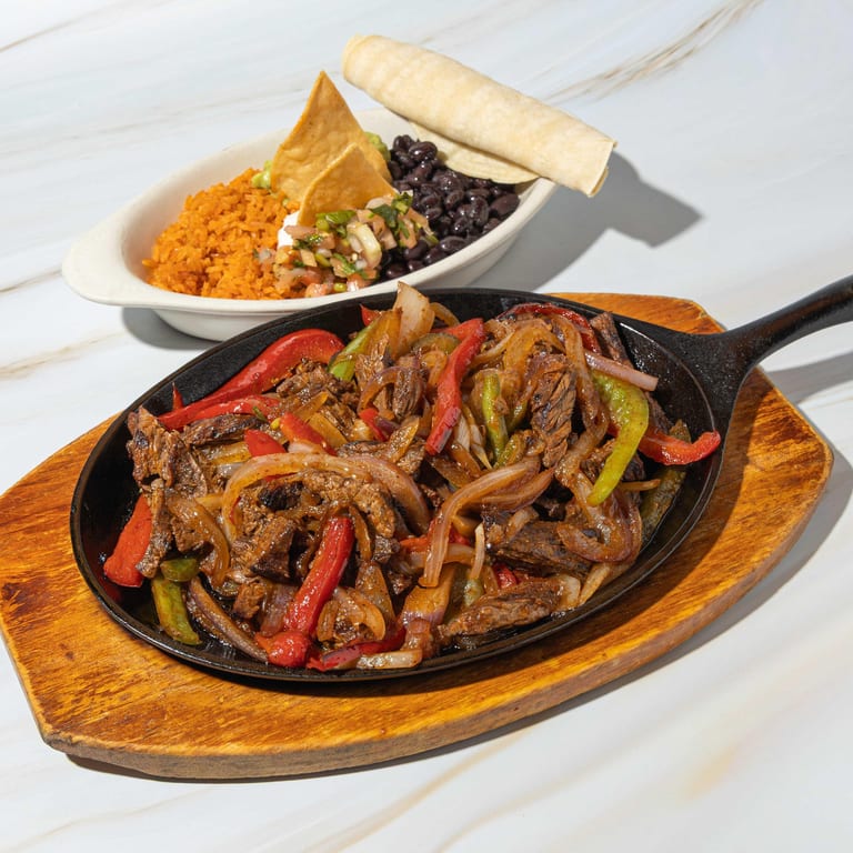 Fresh Guacamole and Chips: A Tex-Mex Delight